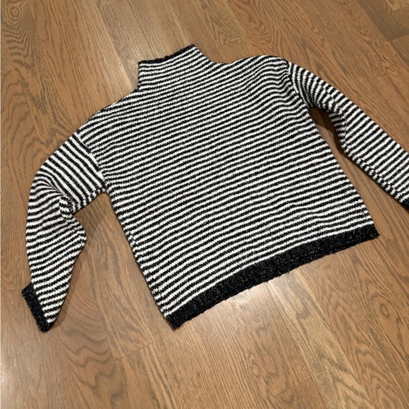 Anthropologie Women’s Black & White Striped crewneck Sweater Size XS - Picture 5 of 10